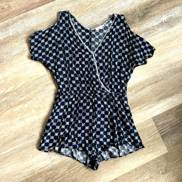 Hem & Thread boho print wrap cold shoulder romper - Picture 1 of 5